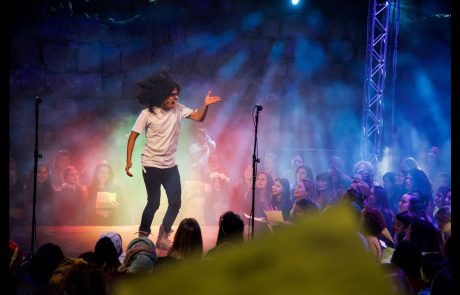 Koolulam: 1000 People Sing Bob Marley’s « One Love » in Jerusalem
